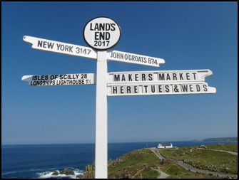 Lands End sign pointing to the Makers Market